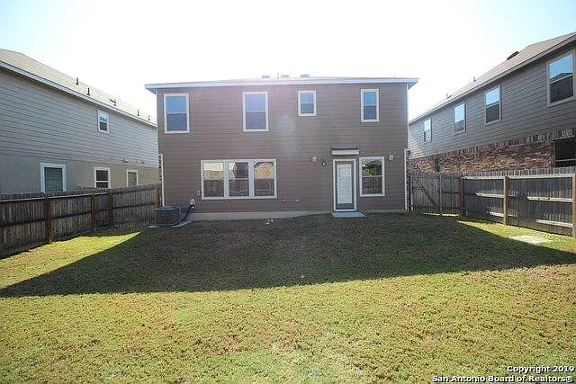 1407 Blue Jay Ct — Photo 25