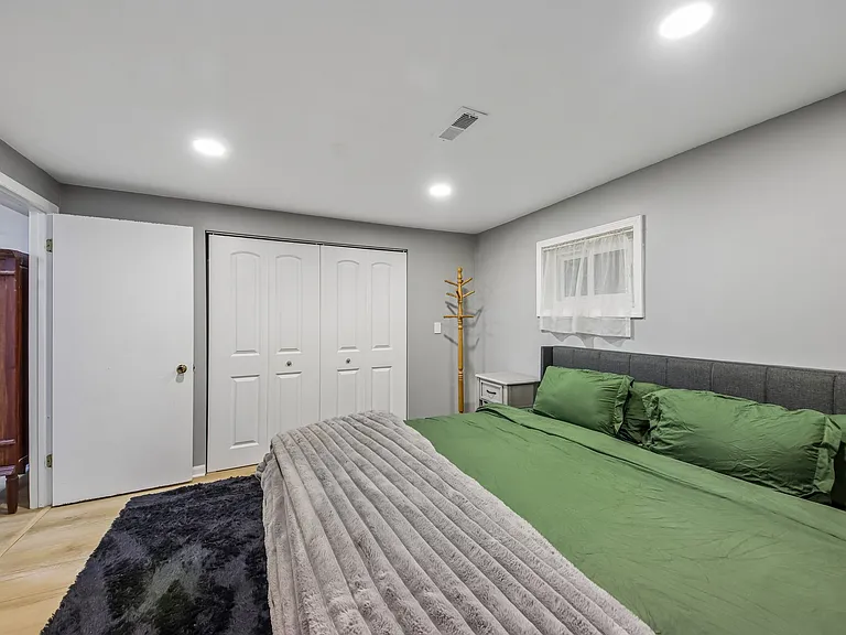 1111 Sara Ln — Photo 16