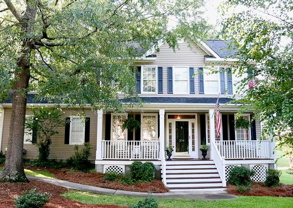 1st image of 304 Bermuda Dr