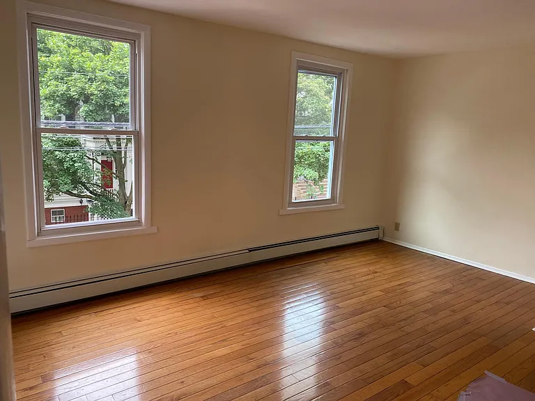 34 Wayne St #1 — Photo 6