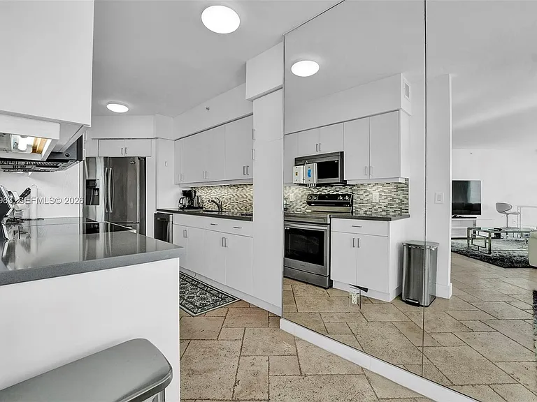16400 Collins Ave #1944 — Photo 7