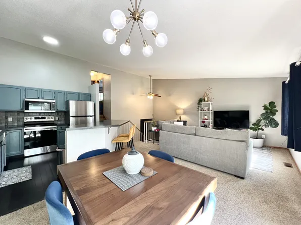 5629 126th St W, Apple Valley, MN 55124