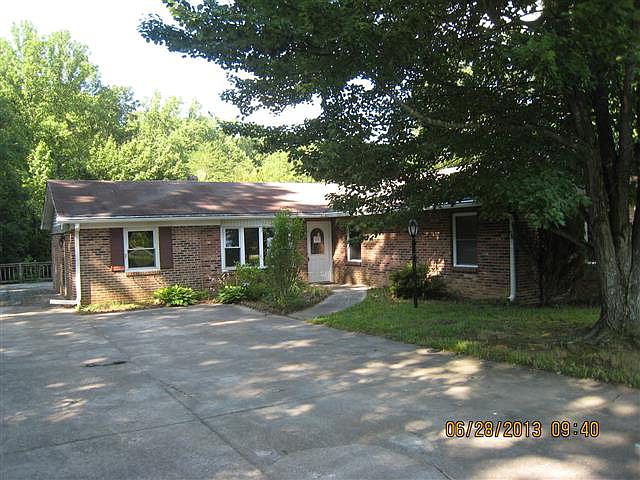 1st image of 581 Song Bird Ln