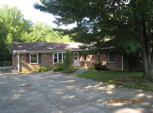 581 Song Bird Ln, Danville, VA 24540
