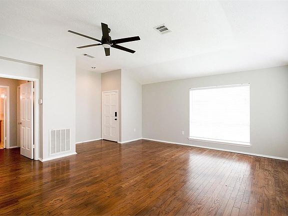 5th image of 16223 Grassy Creek Dr