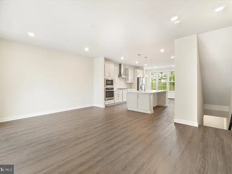 10132 Lake Linganore Blvd — Photo 18