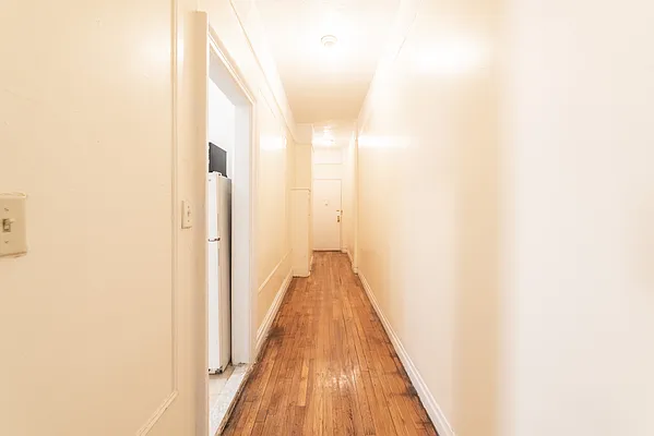 Rented by Joel Scharf, LREB | media 24