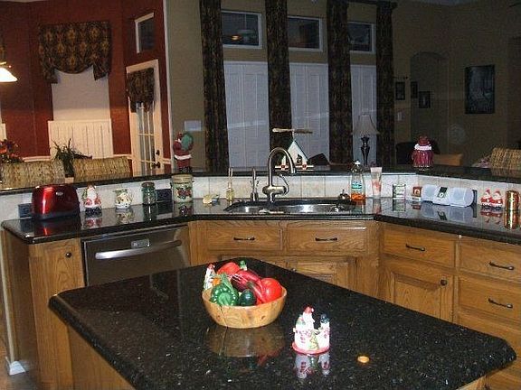 4th image of 7309 Fallen Oak Dr