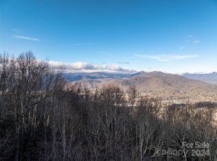 1412 Easy Wind Dr, Swannanoa, NC 28778