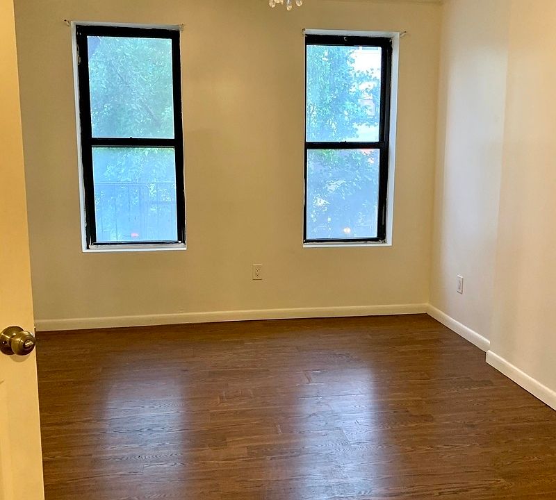 1st image of 501 1/2 E 83rd St APT 3W