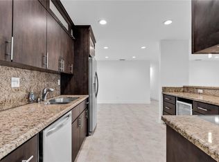 12021 SW 40th St, Miami, FL 33175