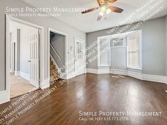3rd image of 156 Carrier St NE