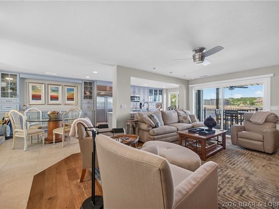 386 Waters Edge Dr #2B-33-2B, Lake Ozark, MO 65049