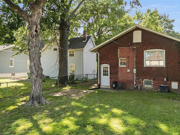 4th image of 2525 Grand Ave