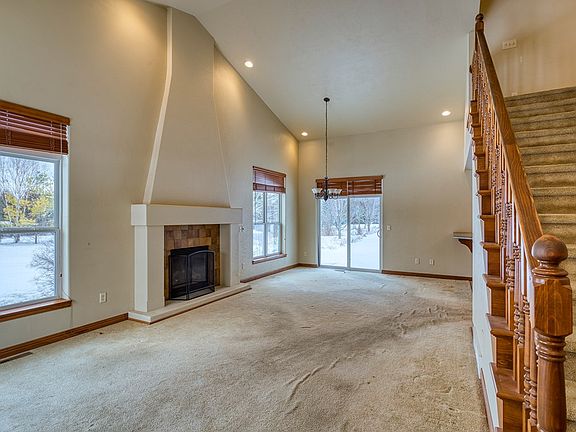 3rd image of 2432 Cherrywood Ln #1