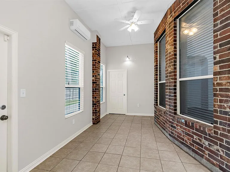 21085 Ramrock Cir — Photo 19