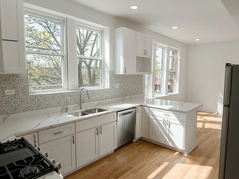 5103 S Winchester Ave #2 — Photo 12