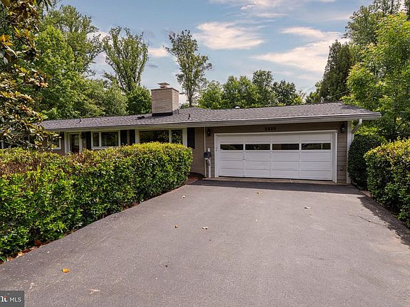 2nd image of 3525 Devon Dr