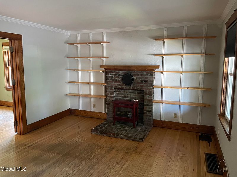 4th image of 14 Harrison Avenue