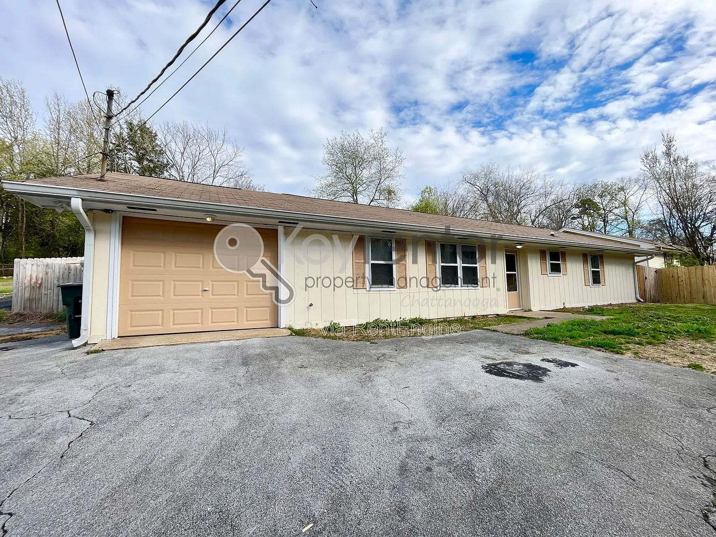 3 bed, 2.0 bath, 1323 sqft, $1,500 — Photo 2
