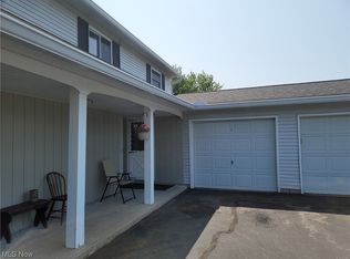 8957 W Ridge Rd APT D, Elyria, OH 44035