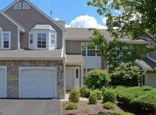 3 Stonehedge Rd, Millington, NJ 07946