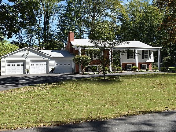 3rd image of 2713 Oldewood Dr
