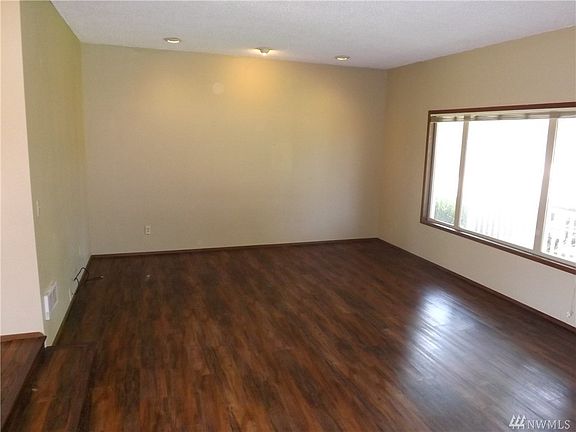 5th image of 500 Hemlock Ct
