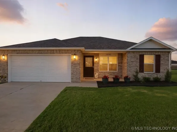 14203 N 76th Ave, Collinsville, OK 74021