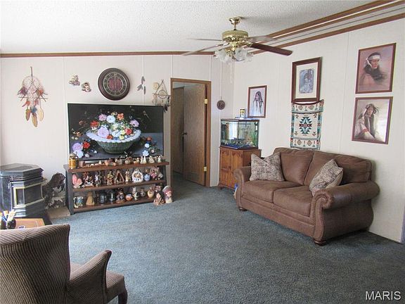 4th image of 101 Country View Ln