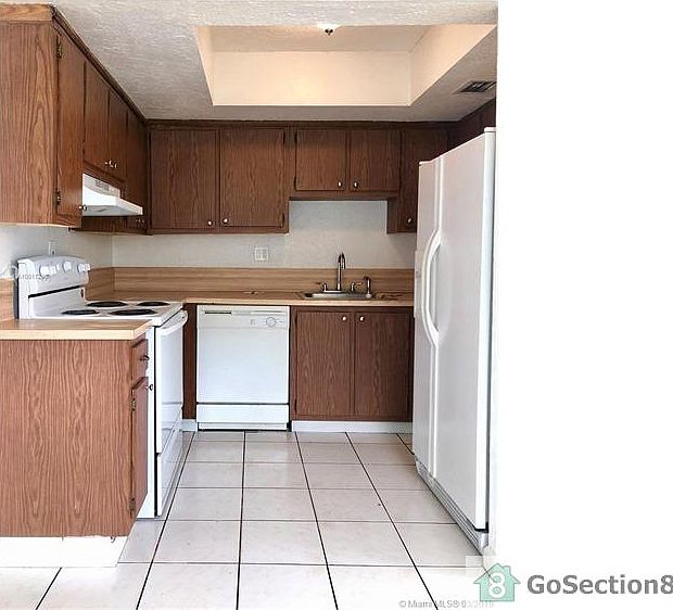 2nd image of 5812 NW 22nd St