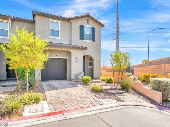 5692 Calm Season St, Spring Valley, NV 89118