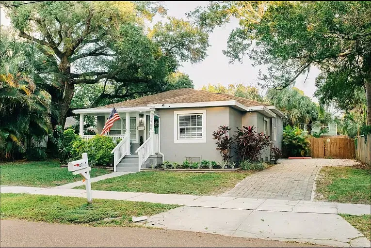 4 bed, 1599 sqft, $4,500 — Photo 2