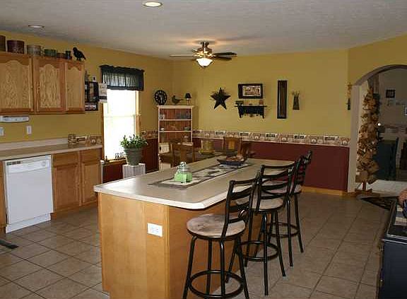 5th image of 1412 N Patriot Dr