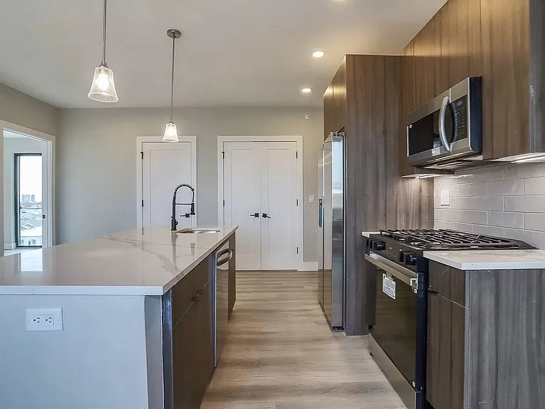 3514 John F Kennedy Blvd — Photo 2