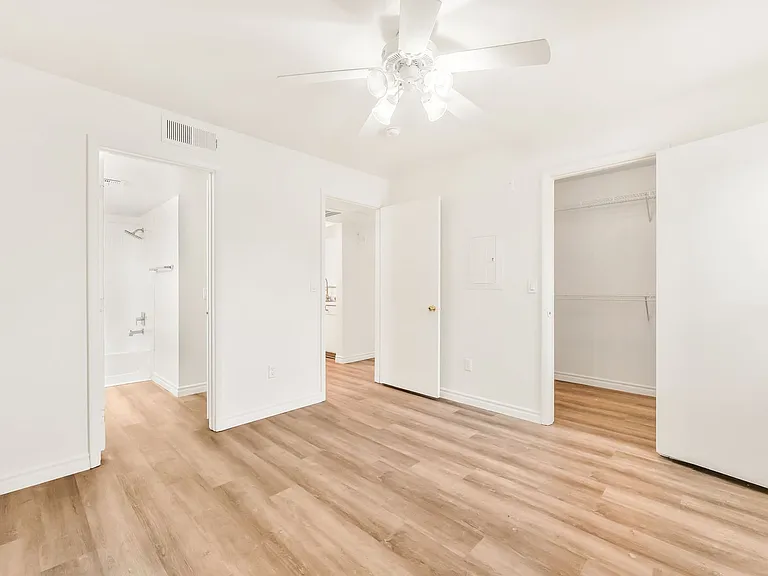 2300 E Silverado Ranch Blvd #2116 — Photo 12