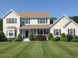 83 Old Dairy Ln, Shelton, CT 06484