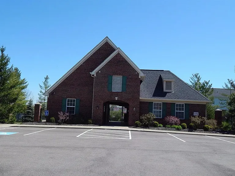 7545 Mansion Cir — Photo 23