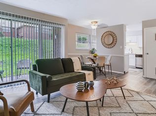 Lexington Square, Lexington, KY 40502