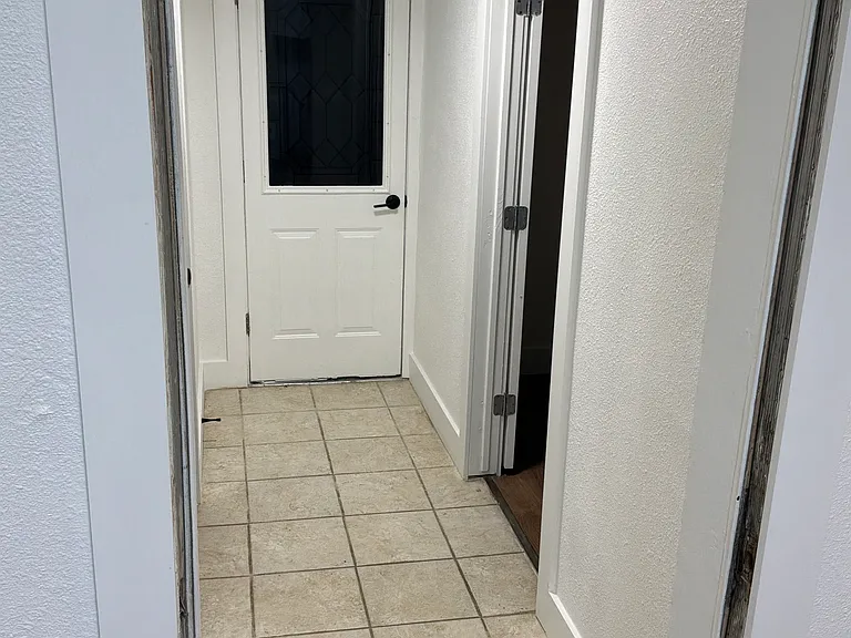 3708 S Jones St — Photo 5