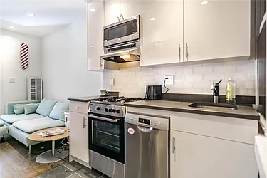 Rented by Century 21 Metropolitan