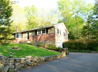 309 Stillwater Dr, Pocono Summit, PA 18346