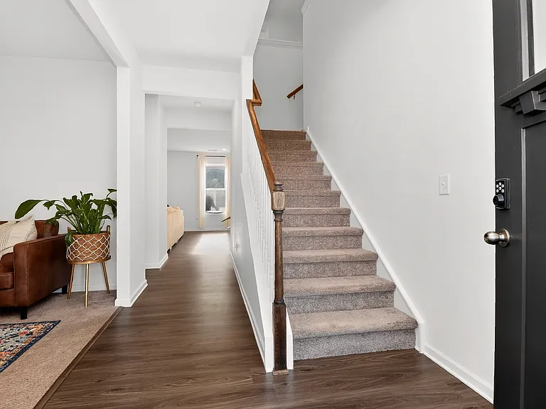 7132 Wheyfield Dr — Photo 2