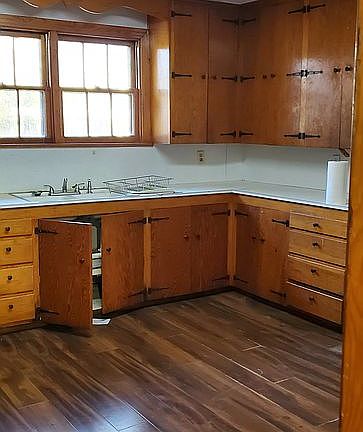 4th image of 3516 Reagan Dr