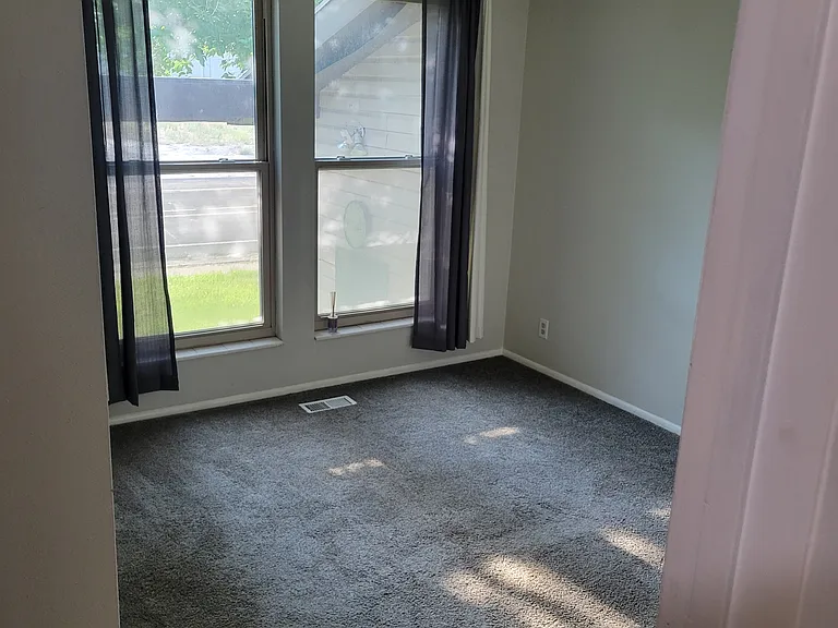 211 Country Club Dr #A — Photo 13