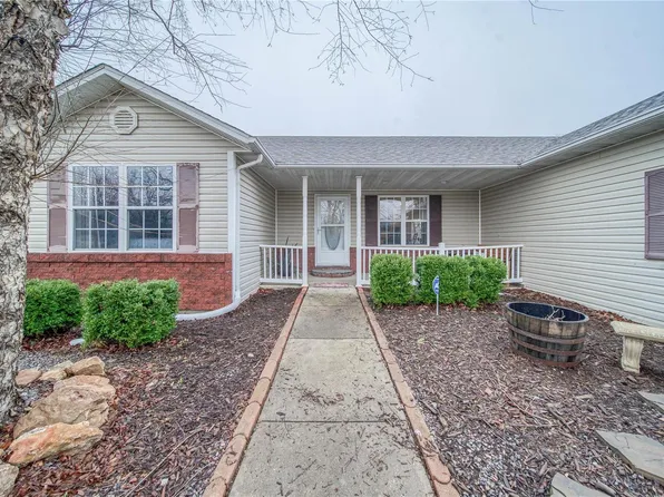 419 Eastlawn Ave, Saint Robert, MO 65584