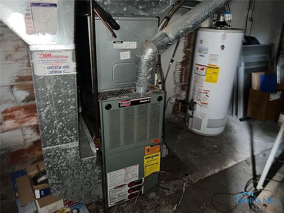 5th image of 3106 Scottwood Ave