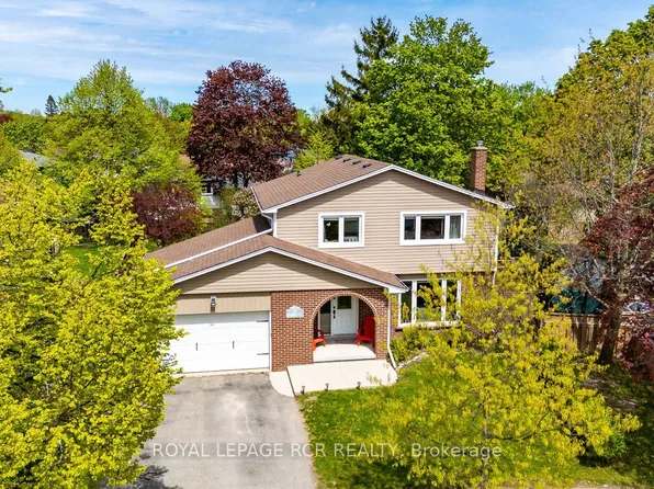 3 Brighton Pl, Orangeville, ON L9W 3C4