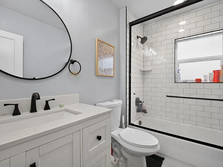 2615 W Caithness Pl — Photo 15