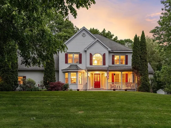 2 Butterfield Ln, Westford, MA 01886